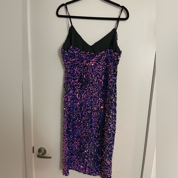 NWT Purple Sequin Dress Size 14/16 - Picture 3 of 3
